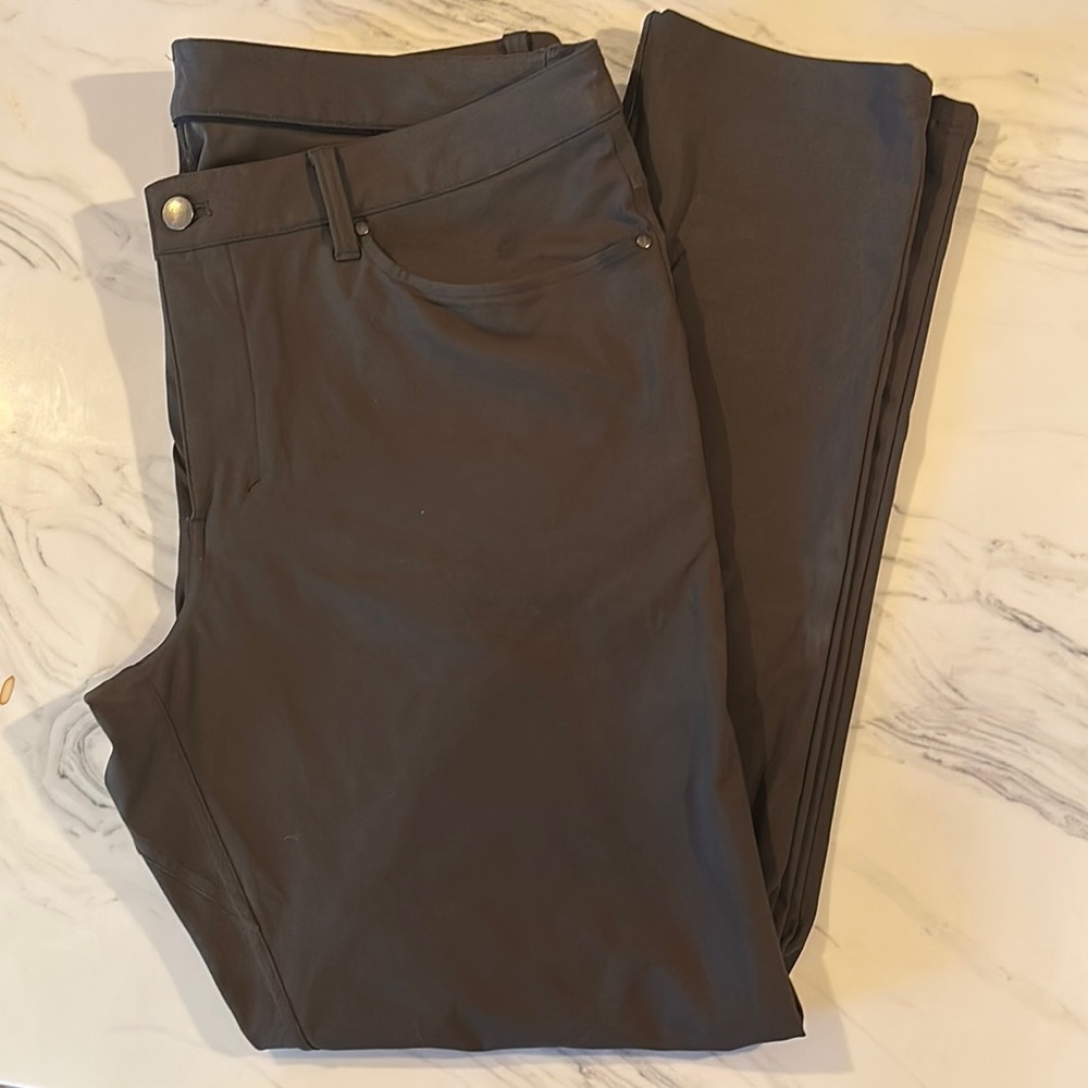 Lululemon ABC Slim Dark Green Pants. Size 36